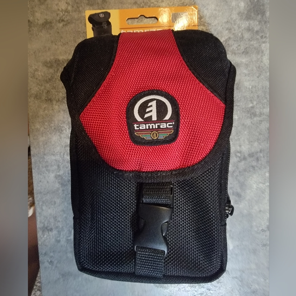Tamrac 5294 Digital Video Camera Bag T94 Padded Red/Black, Cannon, Sony Etc. 🔥